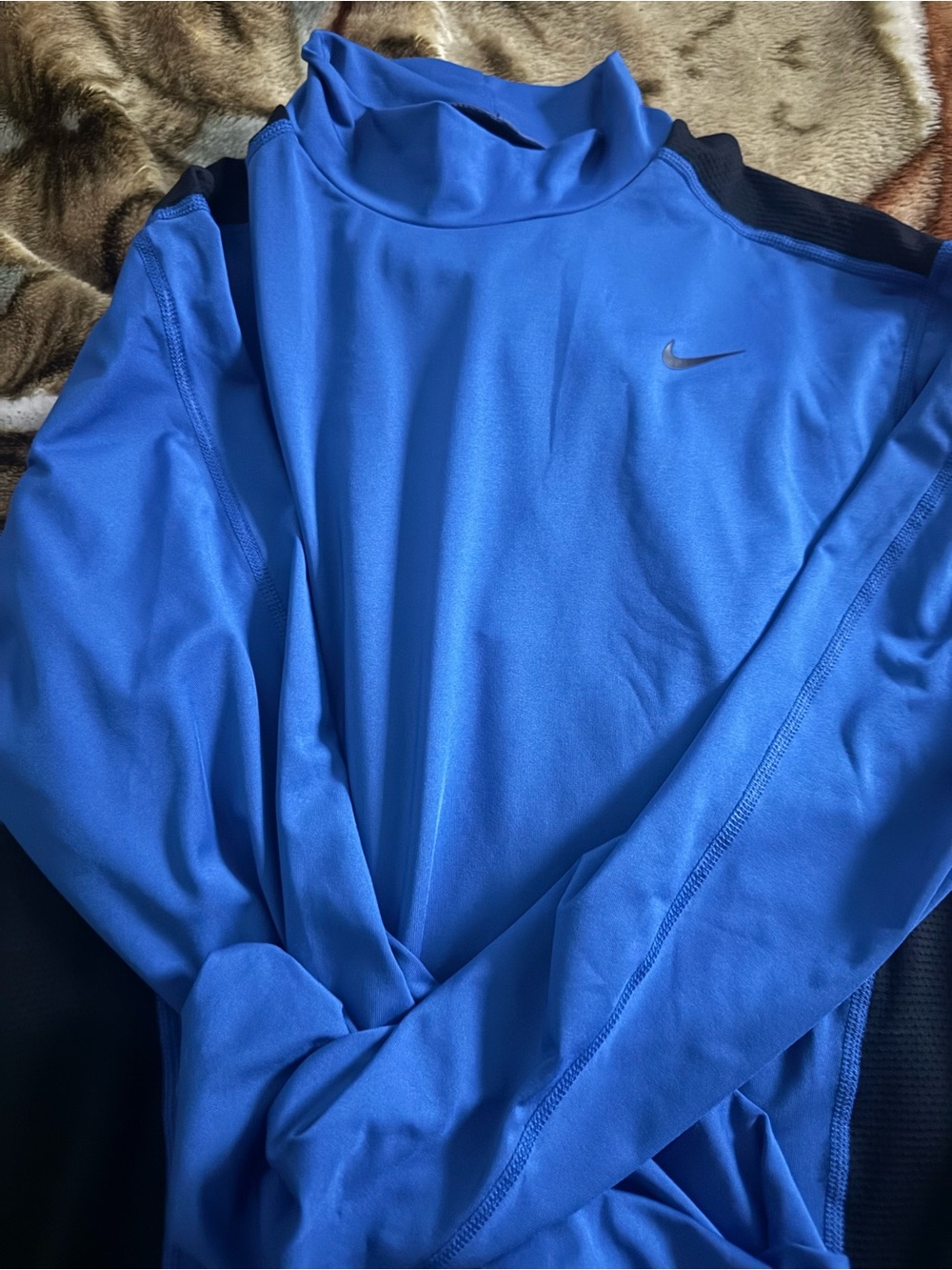 Nike Men’s Royal Blue Performance Long-Sleeve Jacket